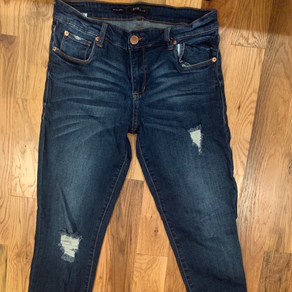 STS BLUE JEANS SIZE 28